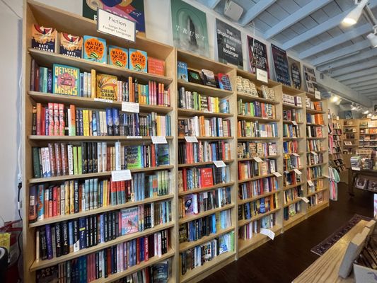 Tombolo Books by null
