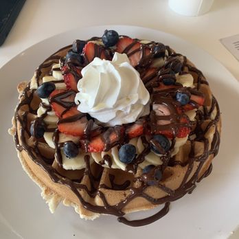 ILUSTRE Coffee Grab & Go - Waffle yummy - Coffee & Tea Near Me - Tijuana, BCN ILUSTRE Coffee Grab & Go - Waffle yummy - Coffee & Tea Near Me - Tijuana, BCN
