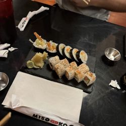 Spicy tuna roll, shrimp roll
