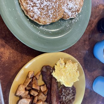 Mountain View Kitchen - Sampler breakfast - Breakfast & Brunch Near Me - Fountain Hills, Arizona Mountain View Kitchen - Sampler breakfast - Breakfast & Brunch Near Me - Fountain Hills, Arizona