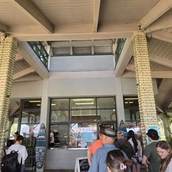 Barefoot Beach Cafe - Breakfast & Brunch Near Me - Honolulu, Hawaii
