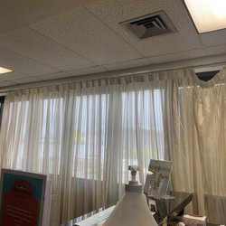 Howard Johnson Centro Cardiovascular - Main curtains at the receptionist