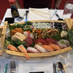 Megu French Japanese Cuisine - Lovers Love Boat (For Two Person)