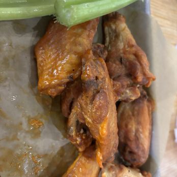 Buffalo Wild Wings - Chicken Wings Near Me - Miami, Florida Buffalo Wild Wings - Chicken Wings Near Me - Miami, Florida