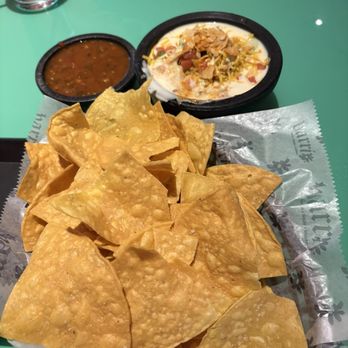 Barrio - Enchilada Queso Chips - Whiskey Bars Near Me - Tampa, Florida