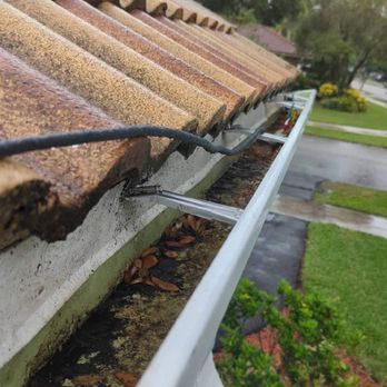 The Brothers that just do Gutters - Gutter was cleaned three weeks ago. But our neighbor has oak tree gets my gutters filled with leaves. - Gutter Services Near Me - St. Johns, Florida