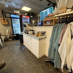 Cool Beans Sandwich and Coffee - Interior