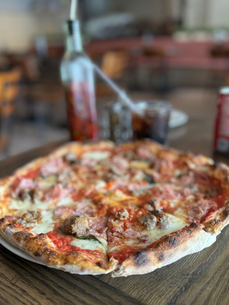 PICCOLA PIZZERIA Updated October 2024 39 Photos & 24 Reviews 2305