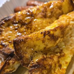 Bee Zee'z - Sweet Bread French Toast