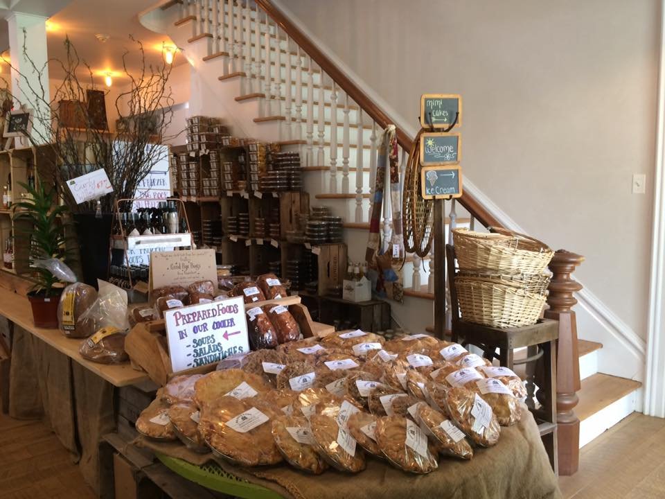 Big Rock Community Farms Market Logo