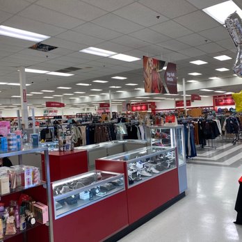 TJ MAXX - Updated November 2025 - 37 Photos & 14 Reviews - 8101 N E