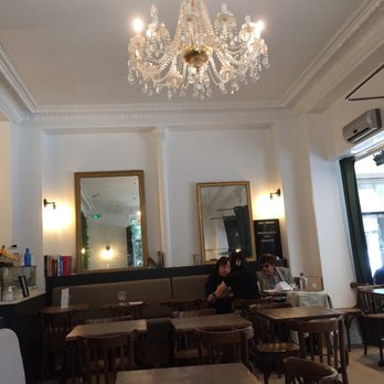 Aux Cerises - Interior - Cafes Near Me - Paris 07, 75