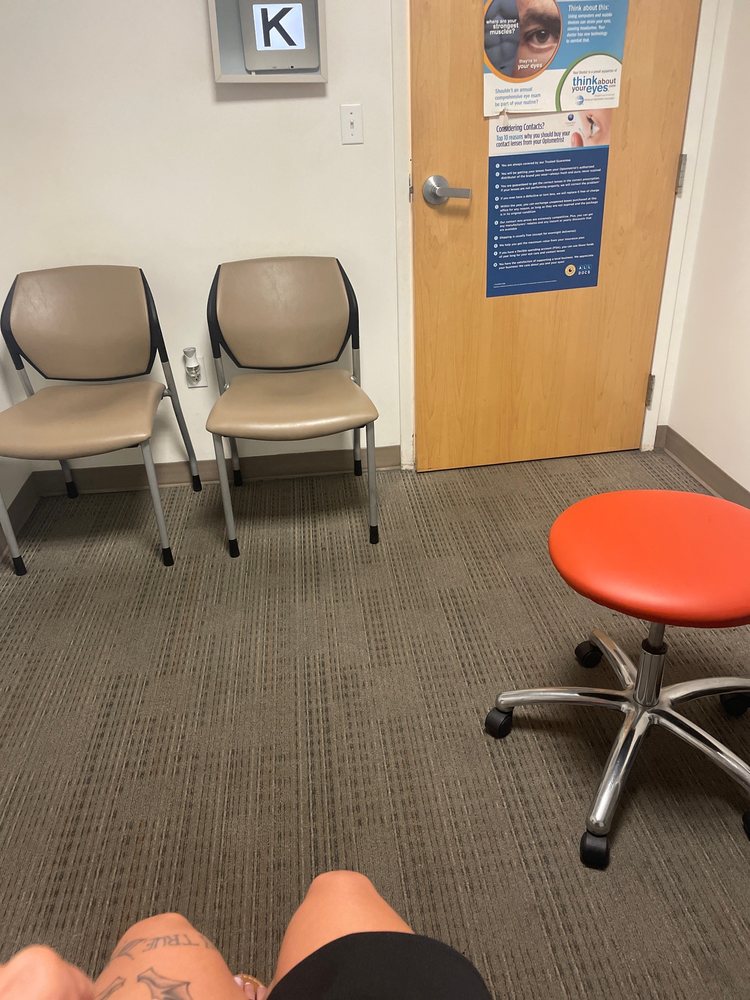 LENSCRAFTERS Updated April 2024 44 Reviews 4300 Meadows Ln, Las