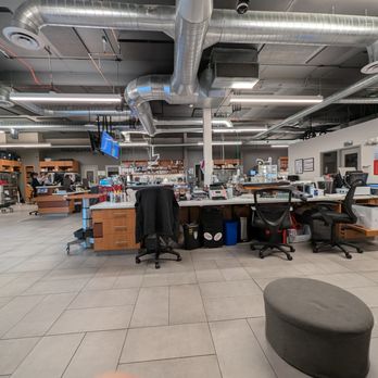 Veterinary Emergency Group - The view of the waiting area at VEG - Emergency Pet Hospital Near Me - Lynnwood, Washington