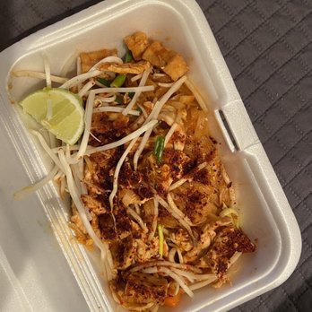 Champa Garden - chicken pad Thai spicy level 3 - Thai Near Me - Redding, California Champa Garden - chicken pad Thai spicy level 3 - Thai Near Me - Redding, California