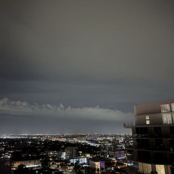 Nubé Rooftop - City Views from rooftop - Lounges Near Me - Fort Lauderdale, Florida Nubé Rooftop - City Views from rooftop - Lounges Near Me - Fort Lauderdale, Florida