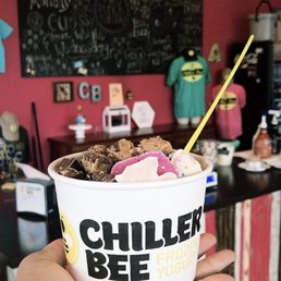 chocolate and vanilla with reese's and animal cookies