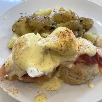 Winston’s Brunch Place - Breakfast & Brunch Near Me - Pacific Grove, California