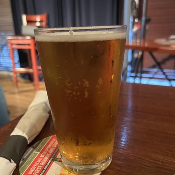 Dorrian's Red Hand - Big Wave Golden Ale (Hawaii) 4.4% ABV - American Near Me - Jersey City, New Jersey Dorrian's Red Hand - Big Wave Golden Ale (Hawaii) 4.4% ABV - American Near Me - Jersey City, New Jersey