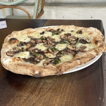 Elisabetta Ristorante Bar Catering: Savor Authentic Italian Excellence!