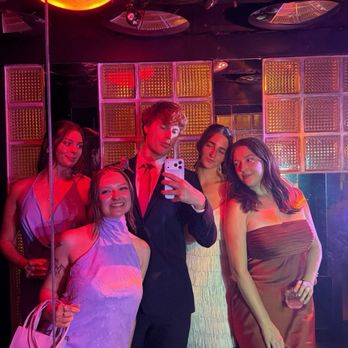 The Sitch - Bridal party in front of upstairs mirror - Venues & Event Spaces Near Me - Lincoln, Nebraska The Sitch - Bridal party in front of upstairs mirror - Venues & Event Spaces Near Me - Lincoln, Nebraska