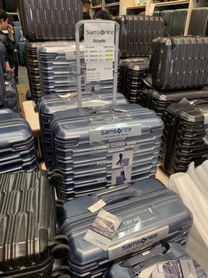 Samsonite by null