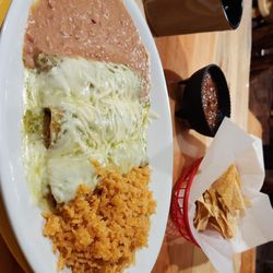 Abb's Belle Fountain Mexican Restaurant & Bar - Chicken enchiladas verde.