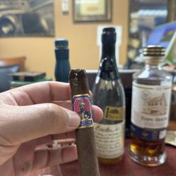 Cigar Barn & Lounge