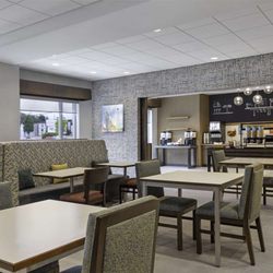 Hampton Inn by Hilton Midland - Breakfast Area