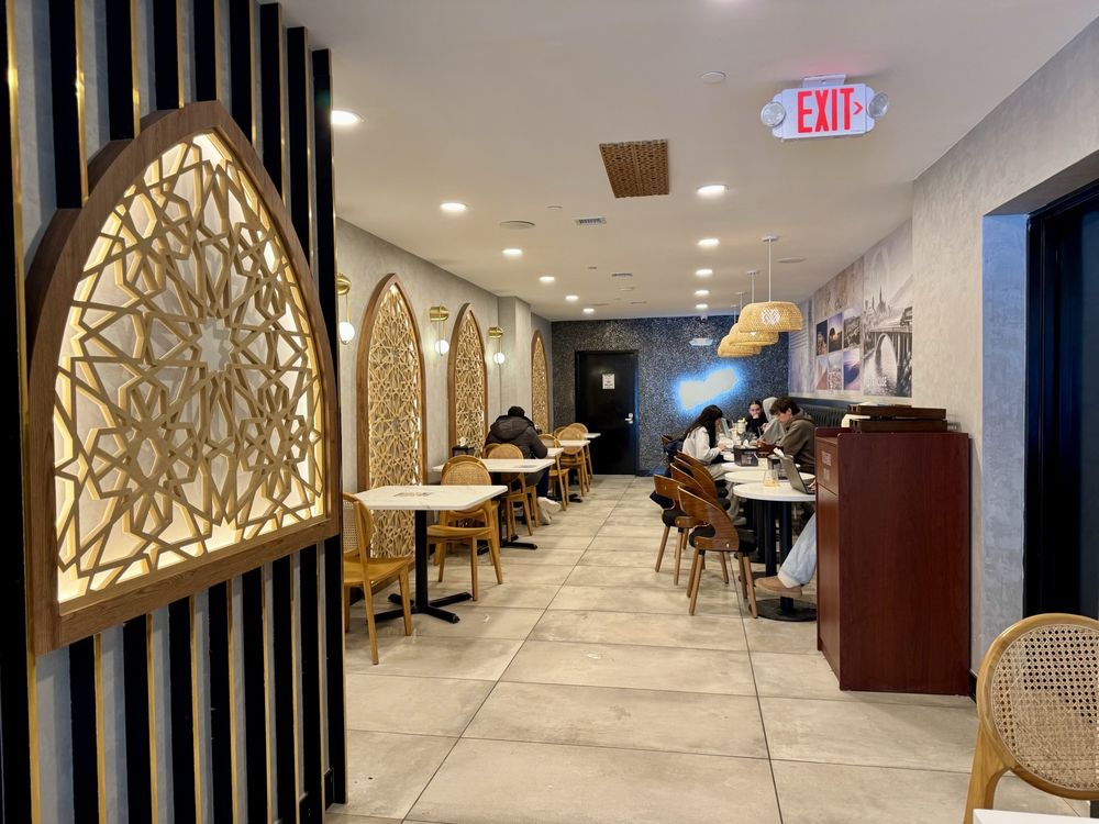 Social spots from Haraz