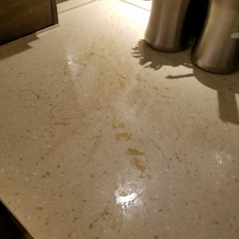 Starbucks - I almost wanted to scream when I saw this! No way in hell I'm letting my investment beverage rest on this mess more than 5 seconds! - Coffee & Tea Near Me - Hanover, Maryland