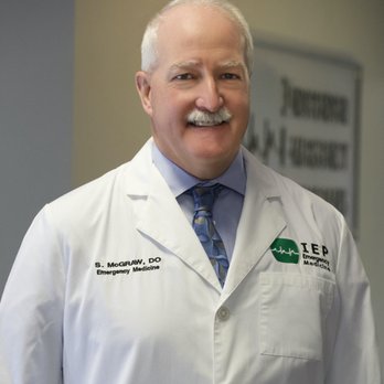 IEP Urgent Care Grosse Pointe - Dr. Steve McGraw, IEP Urgent Care partner/owner and Grosse Pointe resident. - Urgent Care Near Me - Grosse Pointe Woods, Michigan IEP Urgent Care Grosse Pointe - Dr. Steve McGraw, IEP Urgent Care partner/owner and Grosse Pointe resident. - Urgent Care Near Me - Grosse Pointe Woods, Michigan