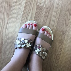 VI Nails - Great job with my toes!