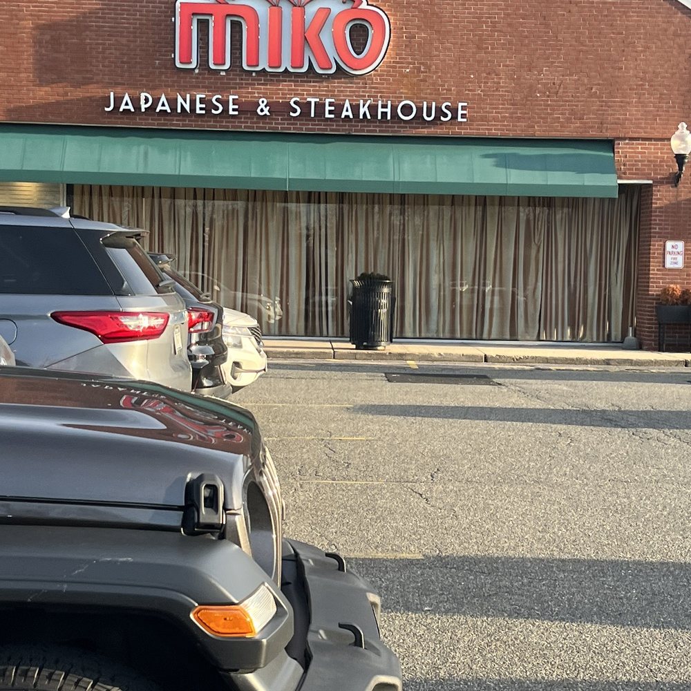 Miko - We Went for first time great atmosphere and delicious rolls, the hot appetizer lobster bites delicious - Japanese Near Me - East Northport, New York Miko - We Went for first time great atmosphere and delicious rolls, the hot appetizer lobster bites delicious - Japanese Near Me - East Northport, New York