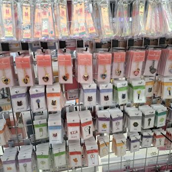 KPOP Nation - Various charms of the bands - Music & DVDs Near Me - Oakland, California