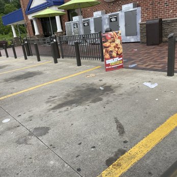 Sheetz - a picture of a parking lot - Gas Stations Near Me - Scott Depot, West Virginia