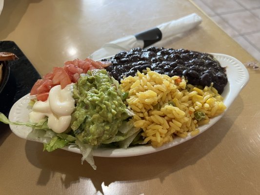 Pupuseria Mana by null