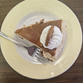 Emmy’s Restaurant - Buscoff Pie - Southern Near Me - Shelbyville, Tennessee