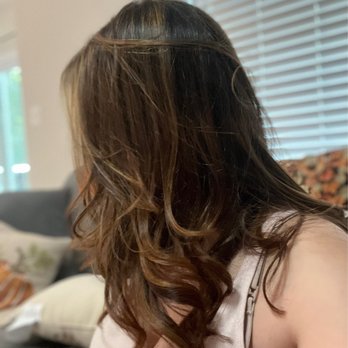 Mel's Boutique Salon - Hair Salons Near Me - Dunkirk, Maryland