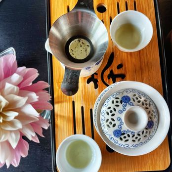 Jade Rabbit - Oolong tea service - Vegan Near Me - Portland, Oregon Jade Rabbit - Oolong tea service - Vegan Near Me - Portland, Oregon