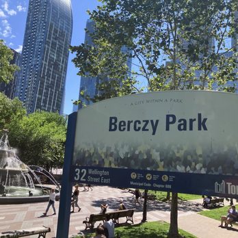 Berczy Park - Parks Near Me - Toronto, Ontario