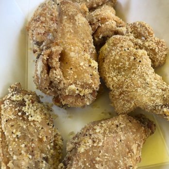 Monkey's Tail - Lemon Pepper Wings - Cocktail Bars Near Me - Houston, Texas