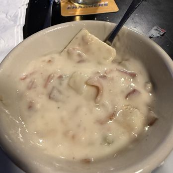 Tracy's Bar & Grill - The best bowl of clam chowder you will find. They do not skimp on the clams and the soup is thick and creamy. - Karaoke Near Me - Long Beach, California Tracy's Bar & Grill - The best bowl of clam chowder you will find. They do not skimp on the clams and the soup is thick and creamy. - Karaoke Near Me - Long Beach, California
