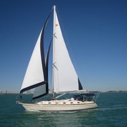 Cruzan Yacht Charters - Captain Sir Florida Bahamas Sail