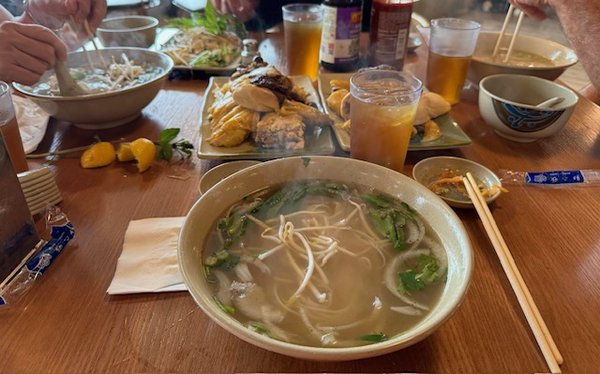 Pho Ga Thanh Thanh by null