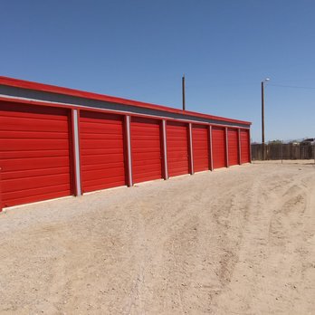Mohave Storage - Chiricahua - Roll-up door unit behind secure fencing and combo locking gate. Drive-up access. - Self Storage Near Me - Topock, Arizona Mohave Storage - Chiricahua - Roll-up door unit behind secure fencing and combo locking gate. Drive-up access. - Self Storage Near Me - Topock, Arizona