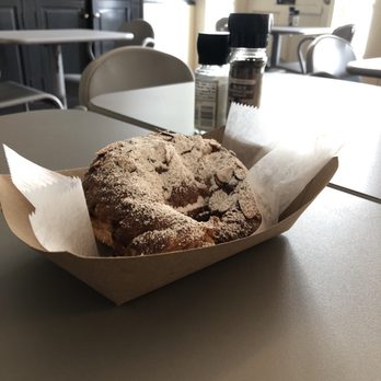 Picnic - You should absolutely try almond croissant. - Cafes Near Me - Newport, Rhode Island