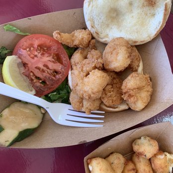 Fish Hut Grill - Shrimp sandwich - American Near Me - Emerald Isle, North Carolina Fish Hut Grill - Shrimp sandwich - American Near Me - Emerald Isle, North Carolina