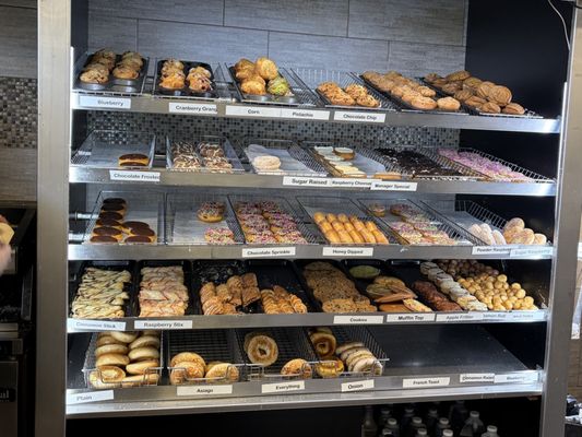 162 W Town St, Norwich, Connecticut - Baker's Dozen - Norwich
