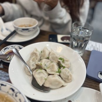 Hon's Wun-Tun House - chicken mushroom dumplings - Cantonese Near Me - San Francisco, California Hon's Wun-Tun House - chicken mushroom dumplings - Cantonese Near Me - San Francisco, California